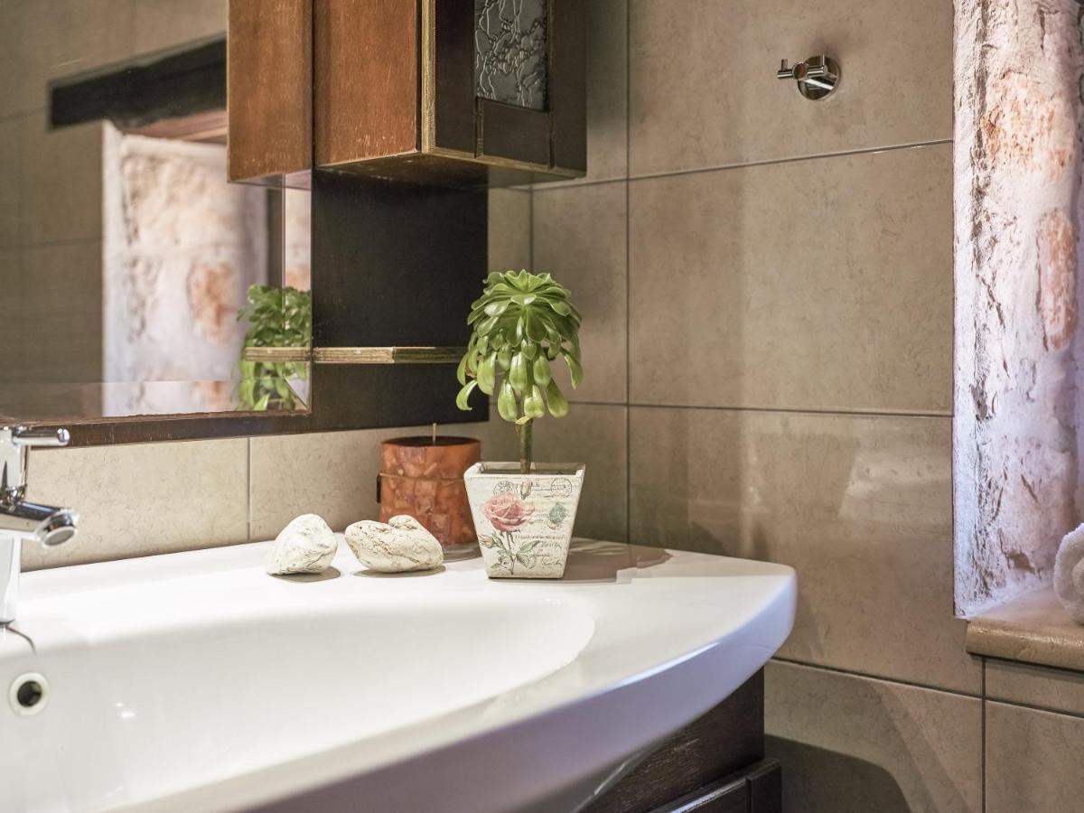 Villa Meralia Anafonitria Ngoại thất bức ảnh